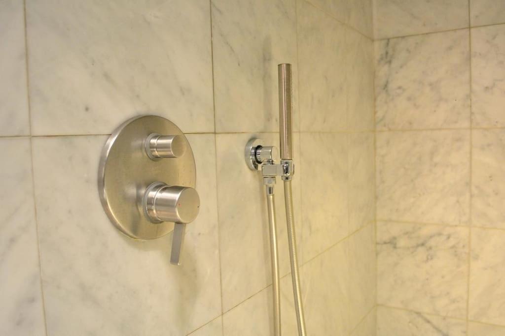 Youhosty - Del Lauro 6 Milano Ngoại thất bức ảnh